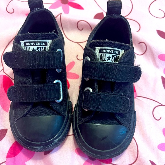 Chuck Taylor Converse All Stars Velcro All Black - Picture 1 of 6